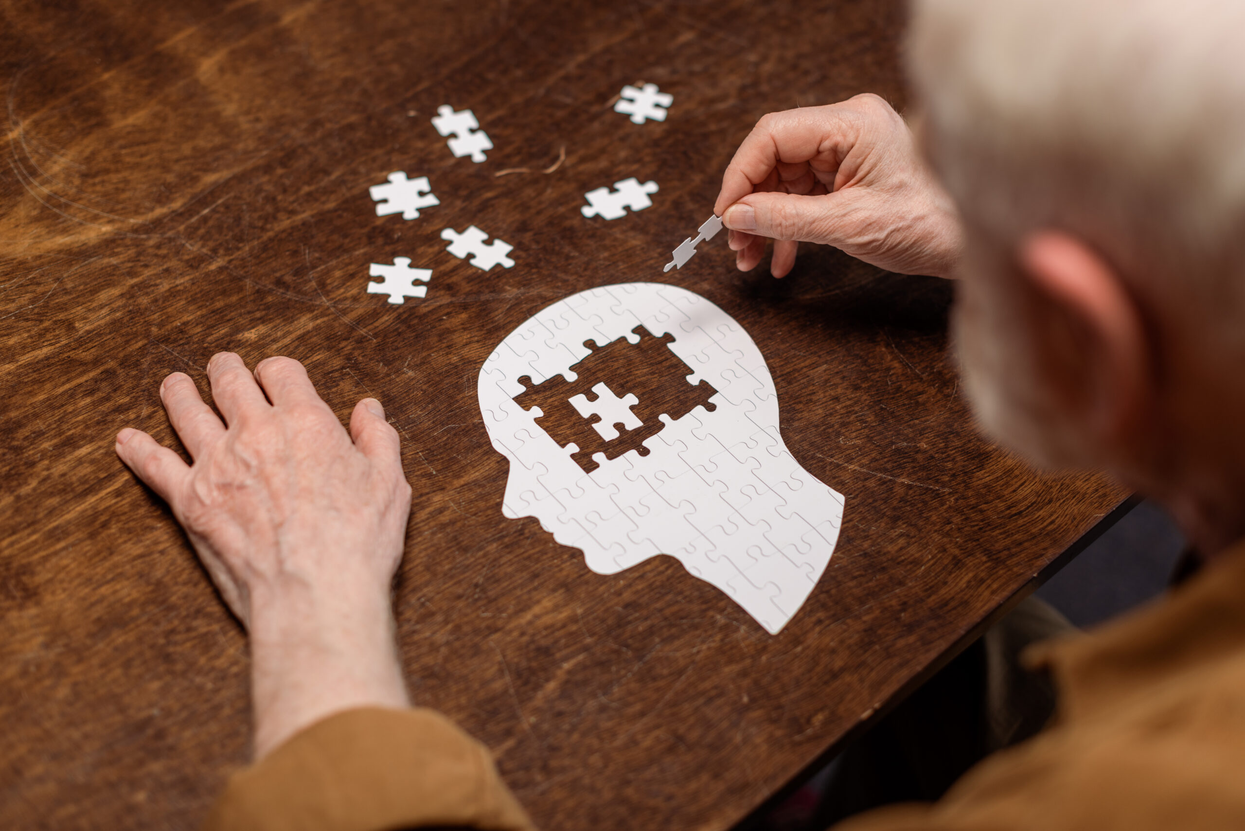 Alzheimer-kór – a memória és a gondolkodás épségének megőrzése a hagyományos kínai orvoslás és holisztikus megközelítések segítségével